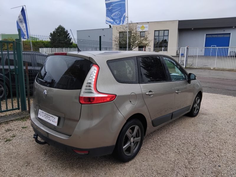 RENAULT MEGANE SCENIC 2010