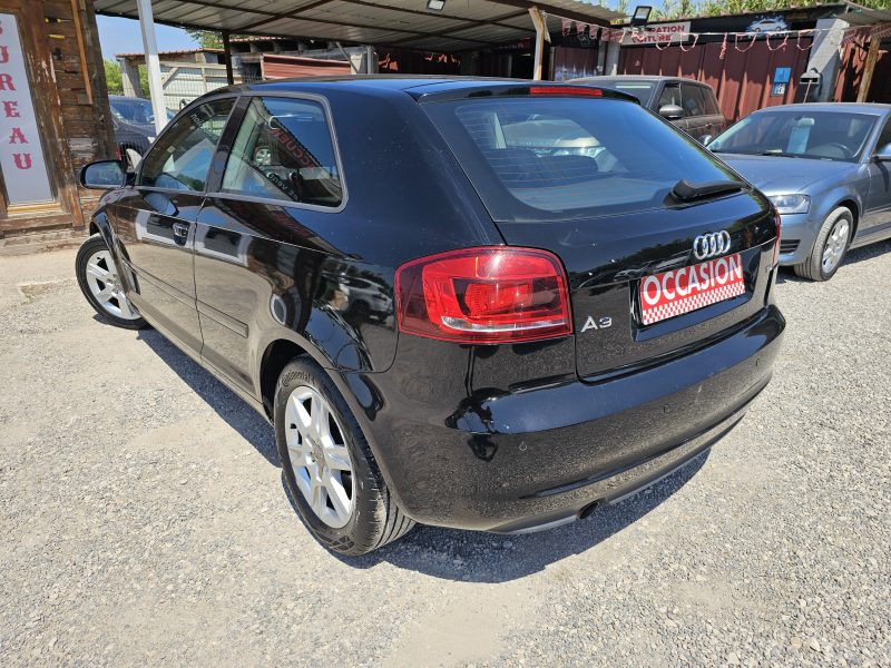 AUDI A3 PHASE 2 1,6 TDI 90 CH CLIM CONFORT 