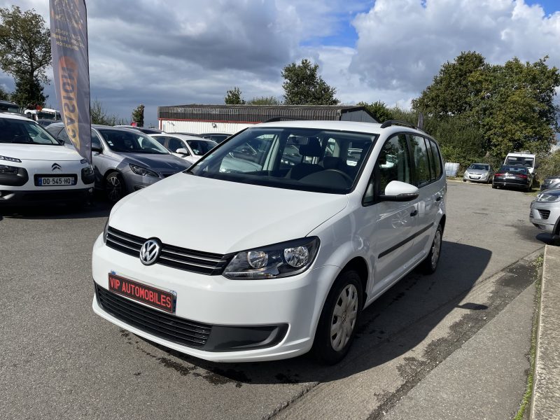 VOLKSWAGEN TOURAN 2014