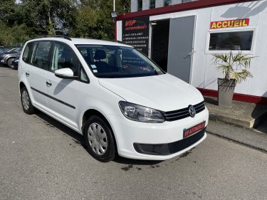 VOLKSWAGEN TOURAN 2014