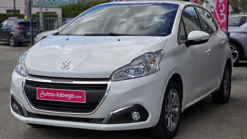 PEUGEOT 208 2019