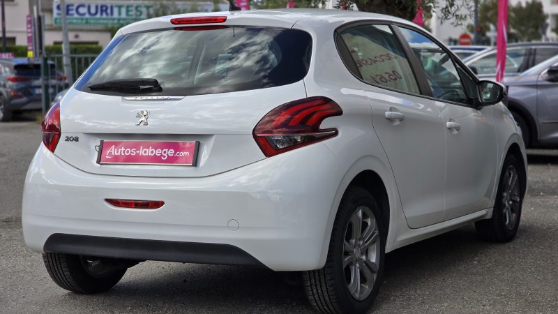 PEUGEOT 208 2019