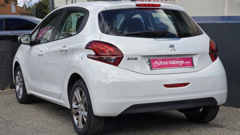 PEUGEOT 208 2019