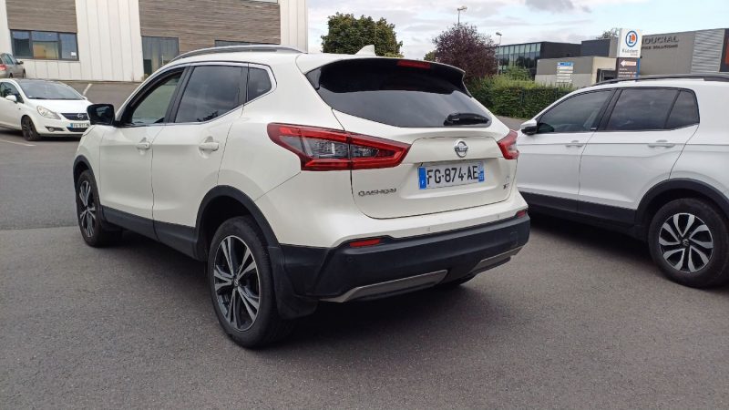 NISSAN QASHQAI 2019