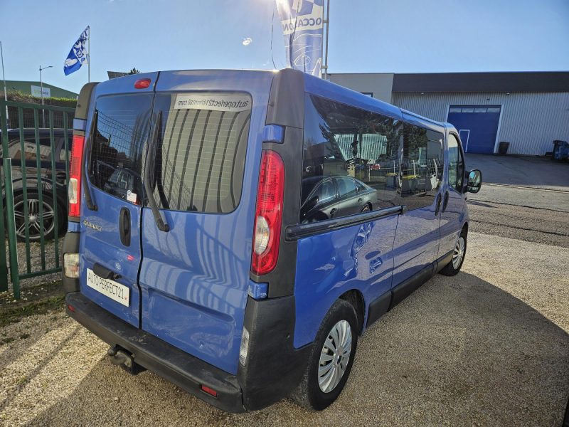 RENAULT TRAFIC 2006