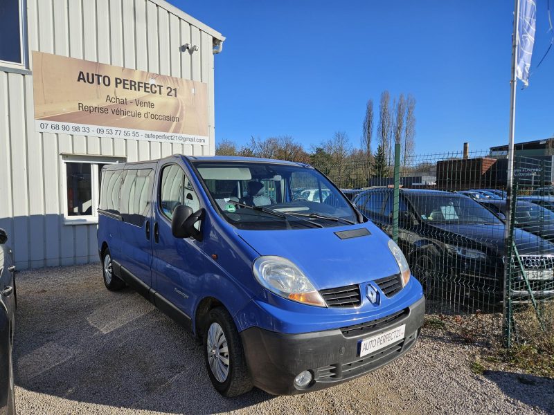 RENAULT TRAFIC 2006