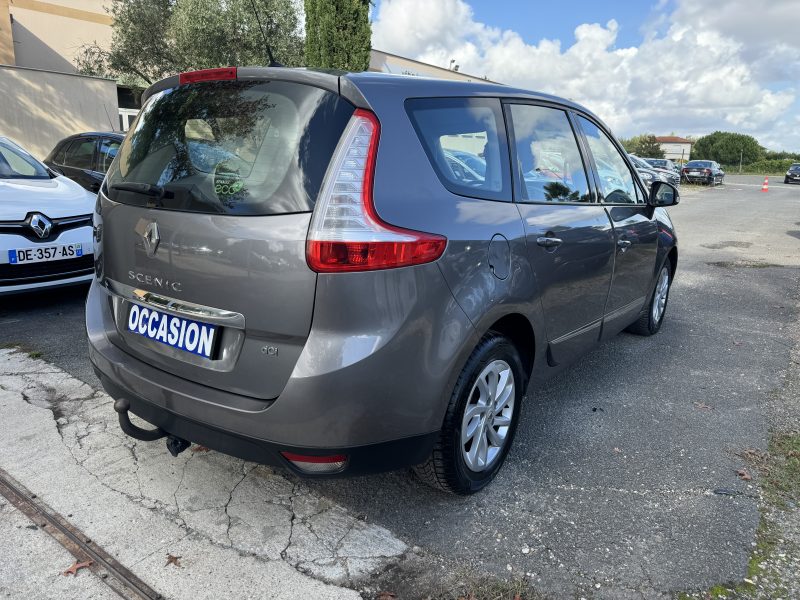 RENAULT GRAND SCENIC DCI 110 DYNAMIQUE 7 PLACES