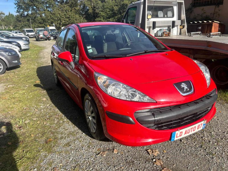 PEUGEOT 207 2009