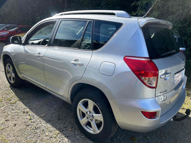 TOYOTA RAV 4 III 2008