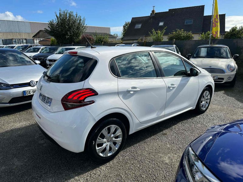 PEUGEOT 208 1.5 BlueHDI 100ch