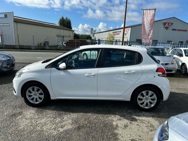 PEUGEOT 208 1.5 BlueHDI 100ch