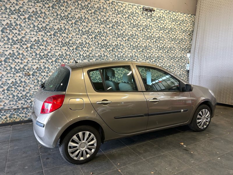 RENAULT CLIO III 2008