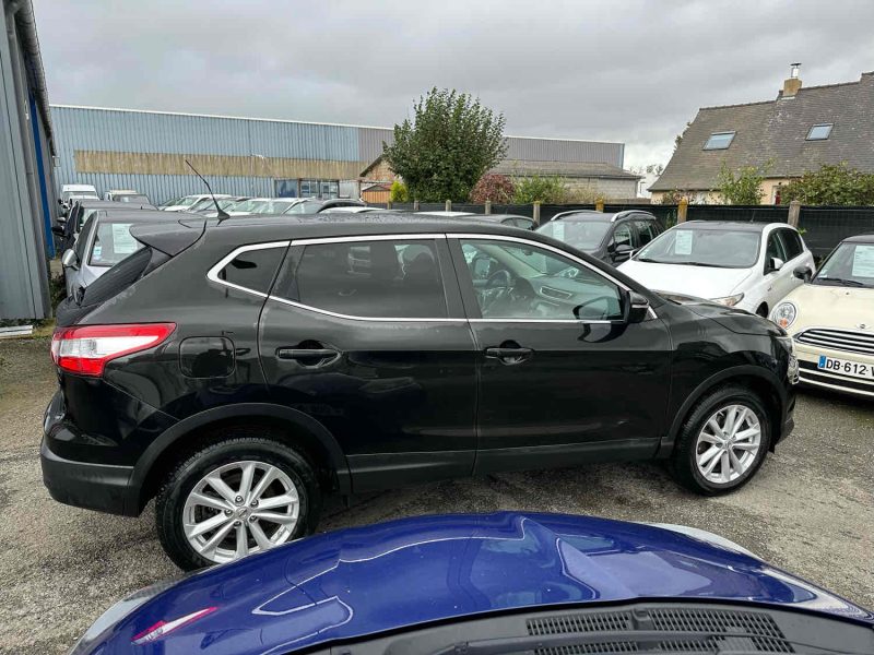 NISSAN QASHQAI 1.5 dCi 110 "CONNECT EDITION"