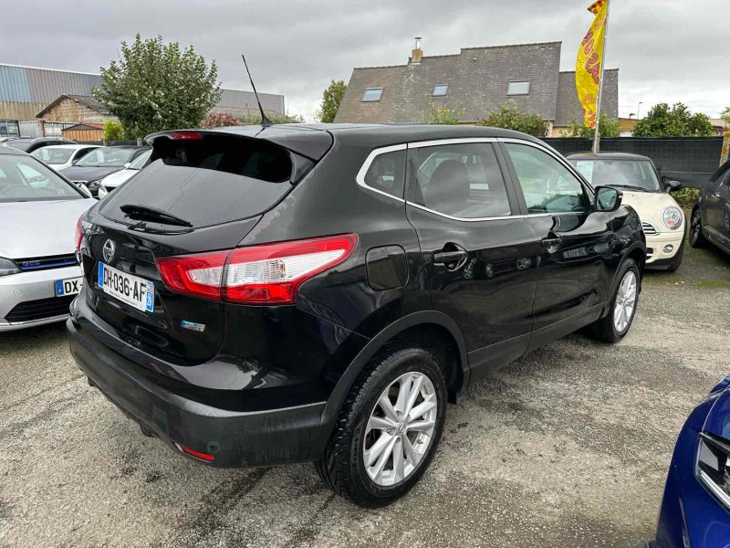 NISSAN QASHQAI 1.5 dCi 110 "CONNECT EDITION"