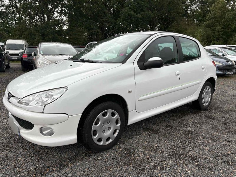 PEUGEOT 206 1.4 Edition X-BOX 5 