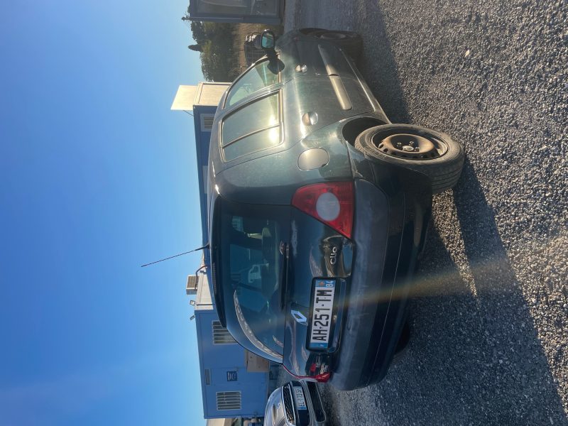 RENAULT CLIO 2 DISTRIBUTION FAITE 