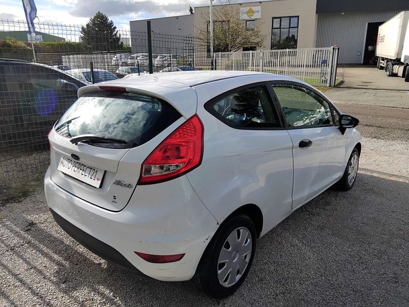 FORD FIESTA 2009