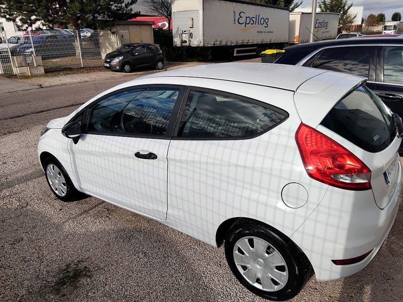 FORD FIESTA 2009