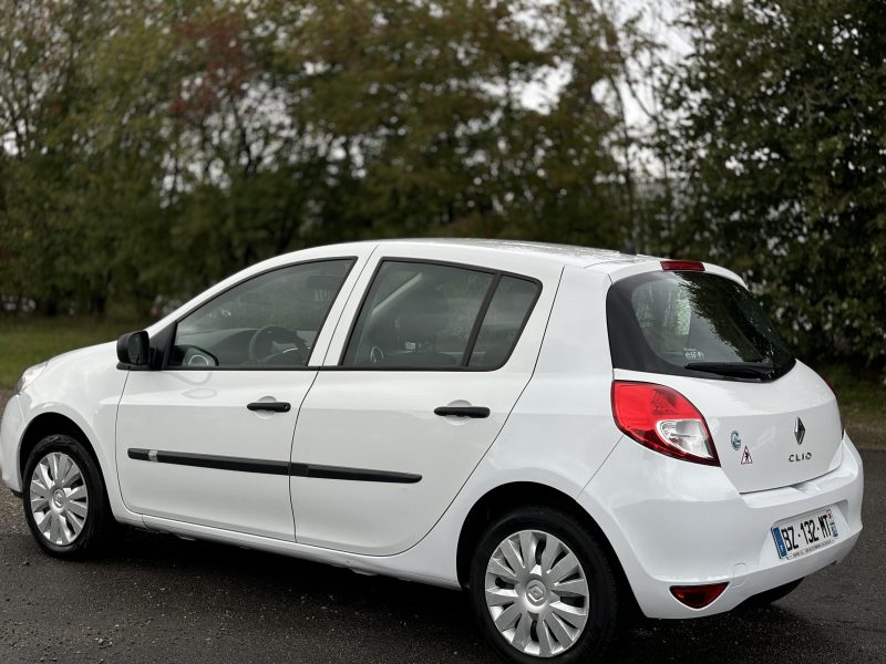 RENAULT CLIO III 1.2 16V 75 PACK CLIM