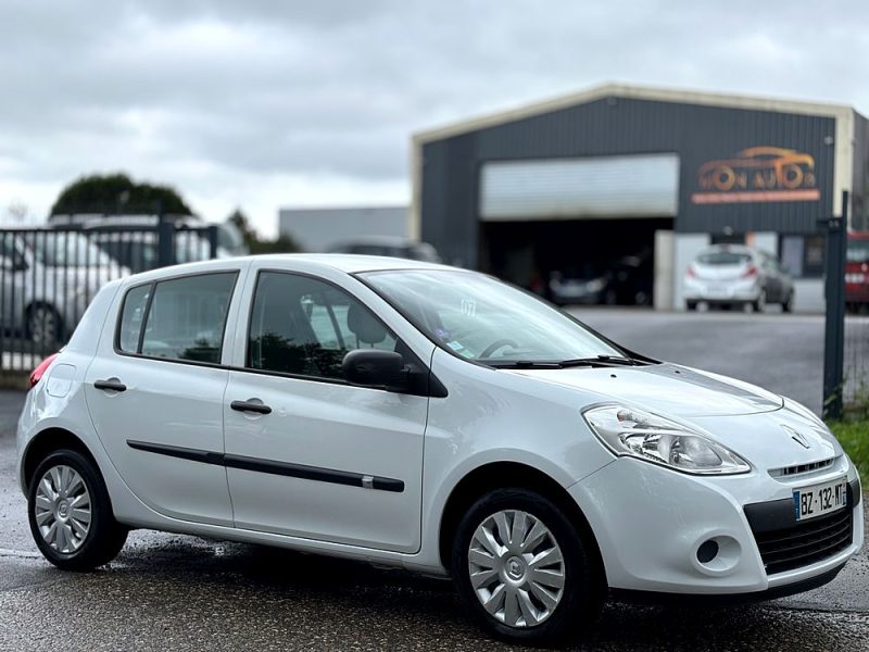 RENAULT CLIO III 1.2 16V 75 PACK CLIM