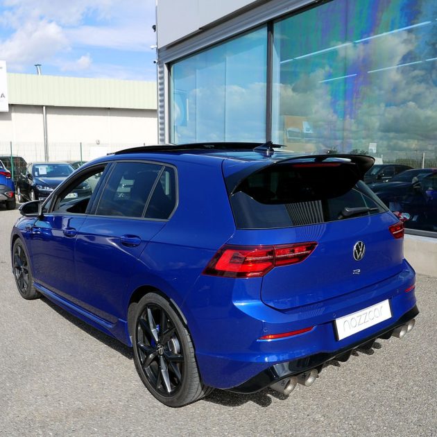 VOLKSWAGEN GOLF VIII 2.0 TSI 320 R DSG7 