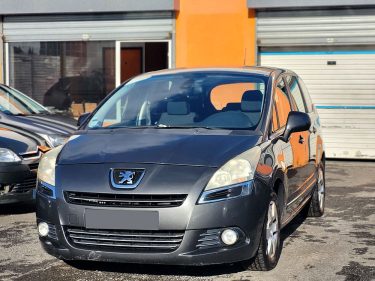 PEUGEOT 5008 7 Places 2010