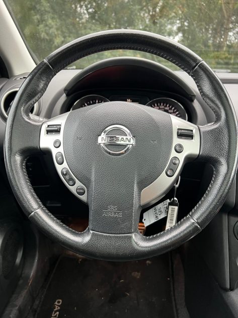 NISSAN QASHQAI 2011