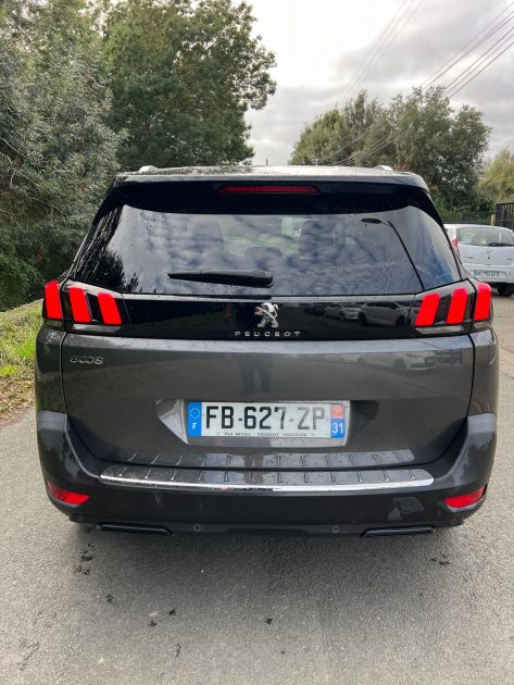 PEUGEOT 5008 II 2018