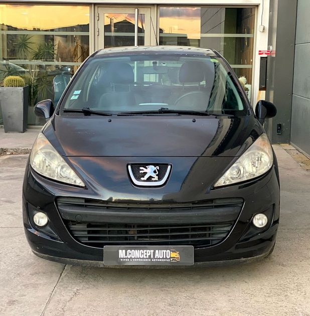 PEUGEOT 207 2011