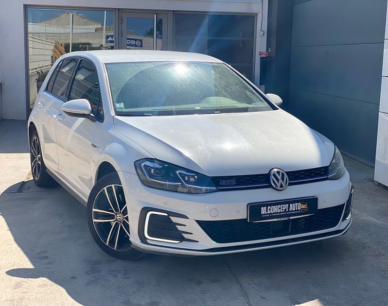 VOLKSWAGEN GOLF 2021