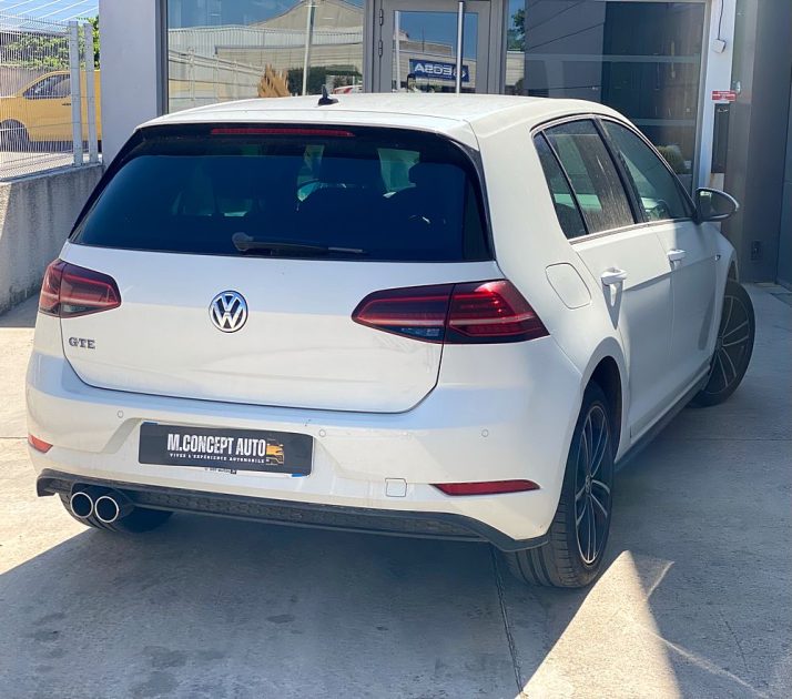 VOLKSWAGEN GOLF 2021