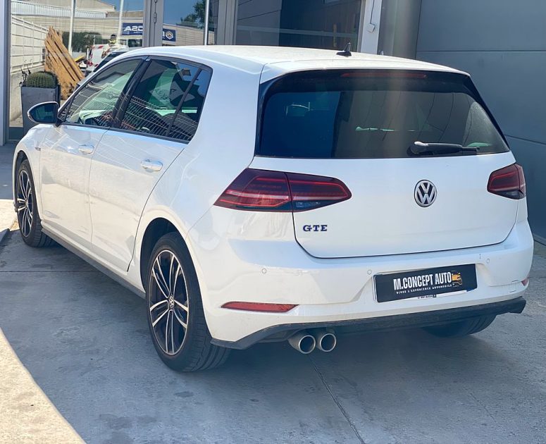 VOLKSWAGEN GOLF 2021