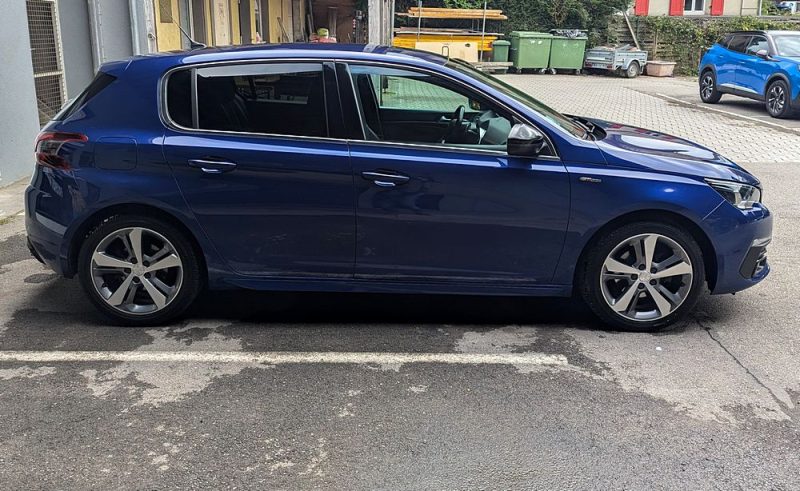 PEUGEOT 308 2020