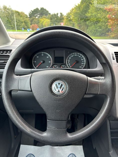 VOLKSWAGEN TOURAN 1.9 TDI 105 TRENDLINE