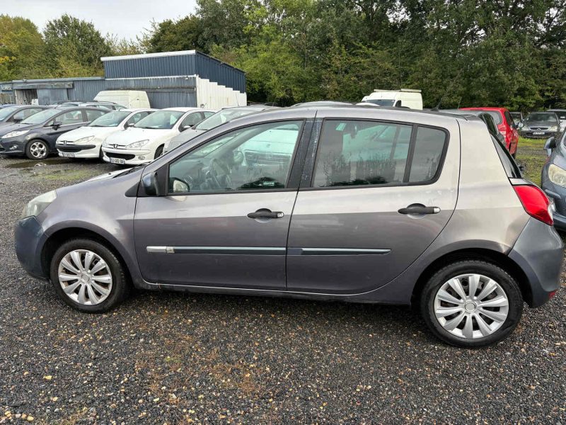 RENAULT CLIO III 2009