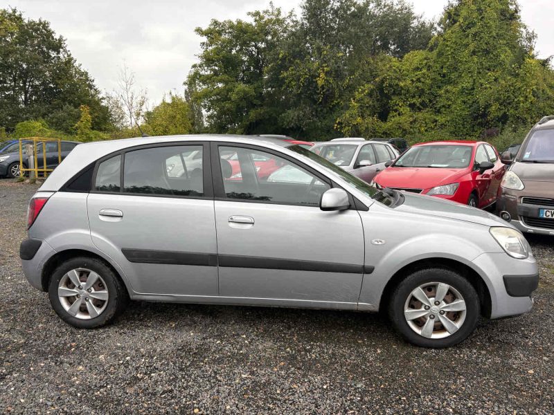 KIA RIO II 2008