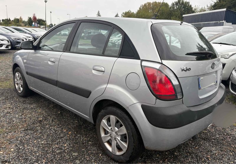 KIA RIO II 2008