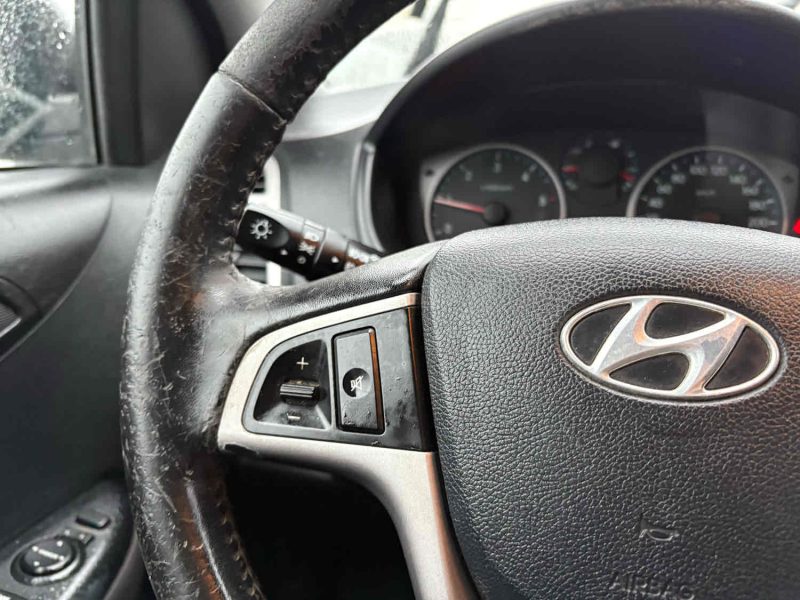 HYUNDAI i20 I 2012