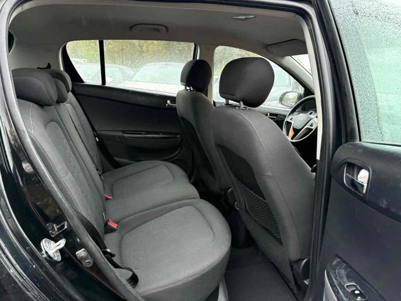 HYUNDAI i20 I 2012