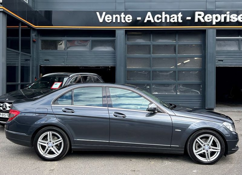 MERCEDES CLASSE C III AVANTGARDE 180 KOMPRESSOR 1.8 156 Cv BOITE AUTO CUIR GPS CAMERA Garantie 1 an