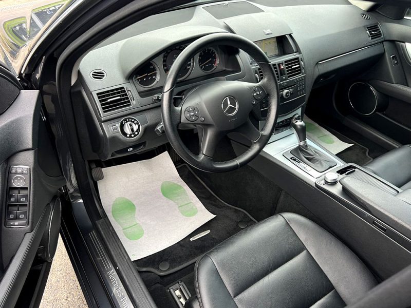 MERCEDES CLASSE C III AVANTGARDE 180 KOMPRESSOR 1.8 156 Cv BOITE AUTO CUIR GPS CAMERA Garantie 1 an