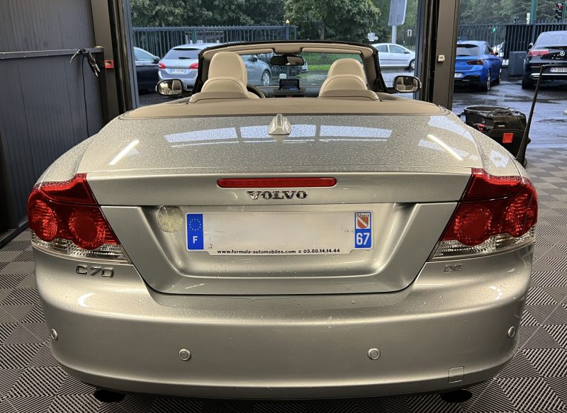 VOLVO C70 CABRIOLET II D5 2.4 5 CYLINDRES 180 Cv CUIR BLUETOOTH REGULATEUR XENONS - GARANTIE 1 AN