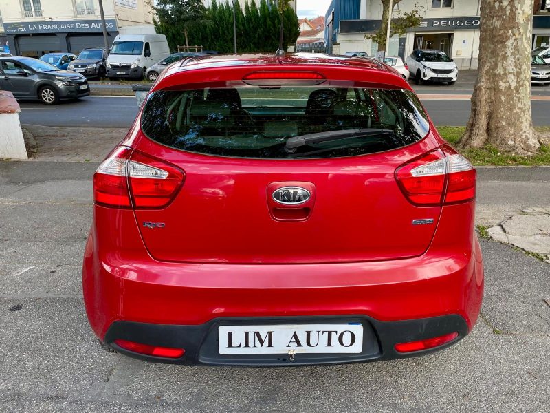 KIA RIO 2011