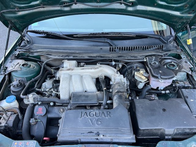 JAGUAR X-TYPE BREAK V6 3,0L 230CH AUTOMATIQUE 2004