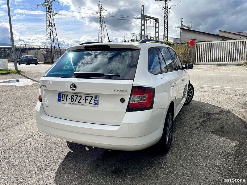 SKODA FABIA 2015