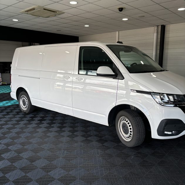 VOLKSWAGEN TRANSPORTER VI 2.0 TDI 150 cv L2 Business Line Plus garantie 12 mois