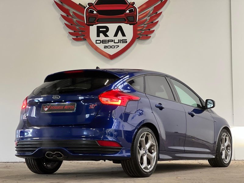 FORD FOCUS ST 2.0 250CH ECOBOOST