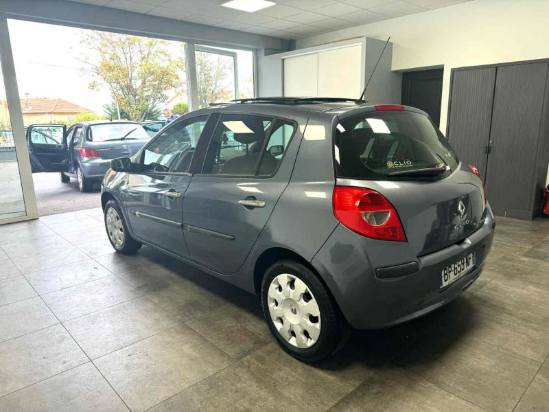 RENAULT CLIO 2006