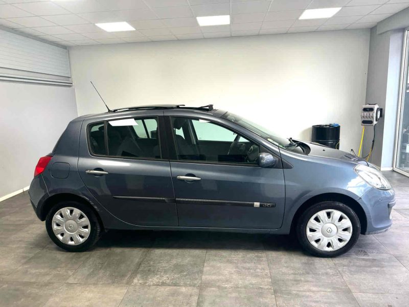 RENAULT CLIO 2006