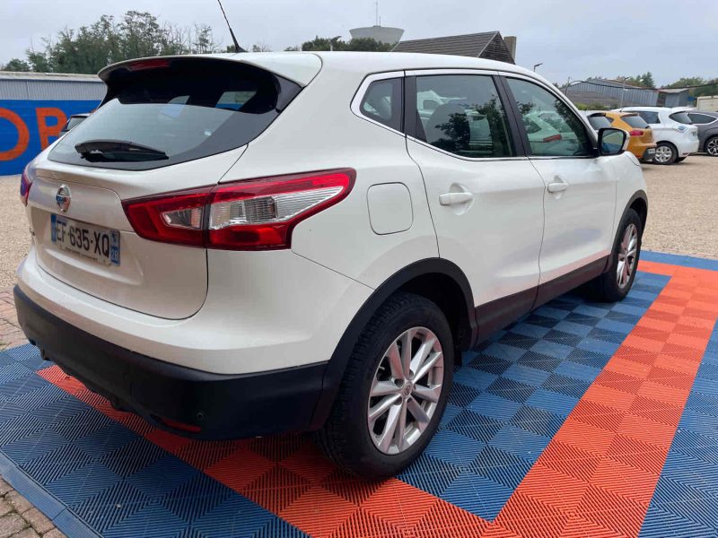 NISSAN QASHQAI 2016 II SUV  1.5 dCi